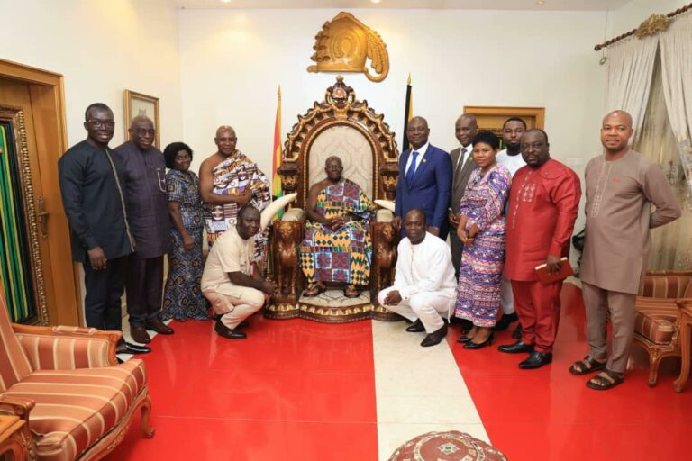 The New KATH Board, Including Ag. CEO, Pays Courtesy Call on the Asantehene1